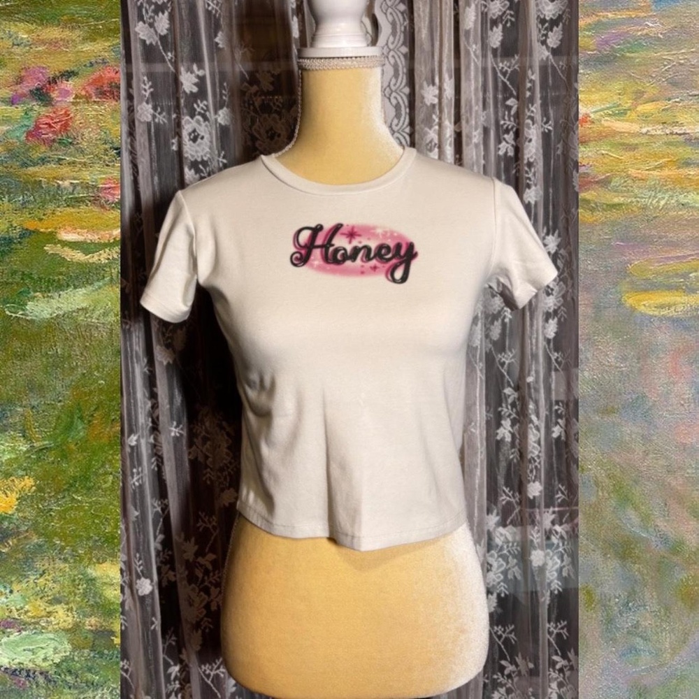 Poster Grl Honey Crop Top